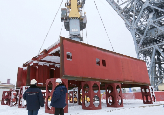 Заложена надстройка для «Арктики» Заложена надстройка для «Арктики»