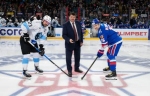 Матч КХЛ начался со вбрасывания в честь 170-летия Балтийского завода ОСК