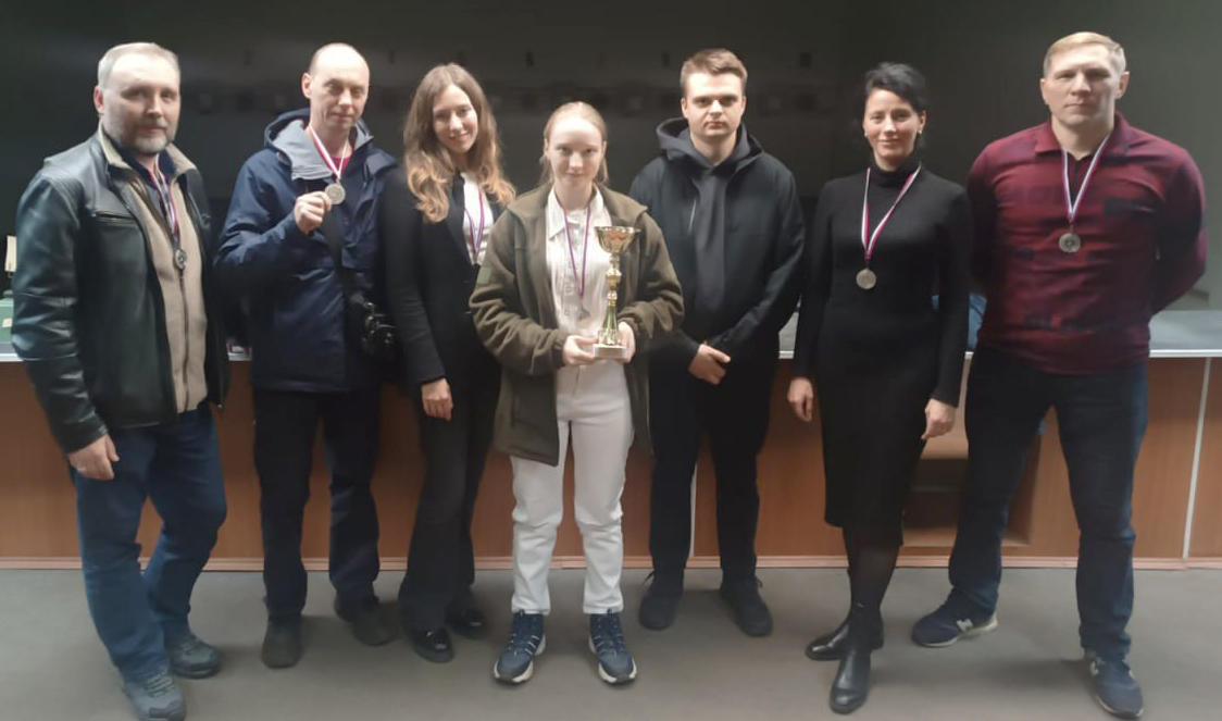 Команда Балтийского завода ОСК – серебряный призер турнира по пулевой стрельбе профсоюзной Спартакиады в Санкт-Петербурге 