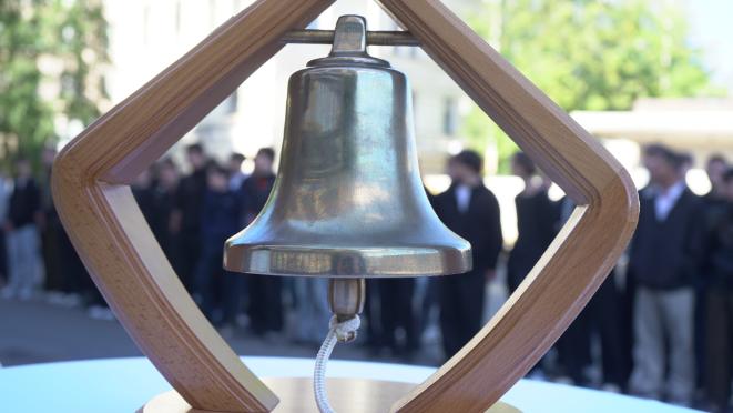 На Балтийском заводе ОСК День знаний начался с удара в рынду