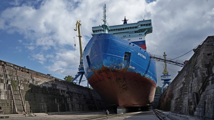 Атомный ледокол «Арктика» встал в док  Кронштадтского морского завода